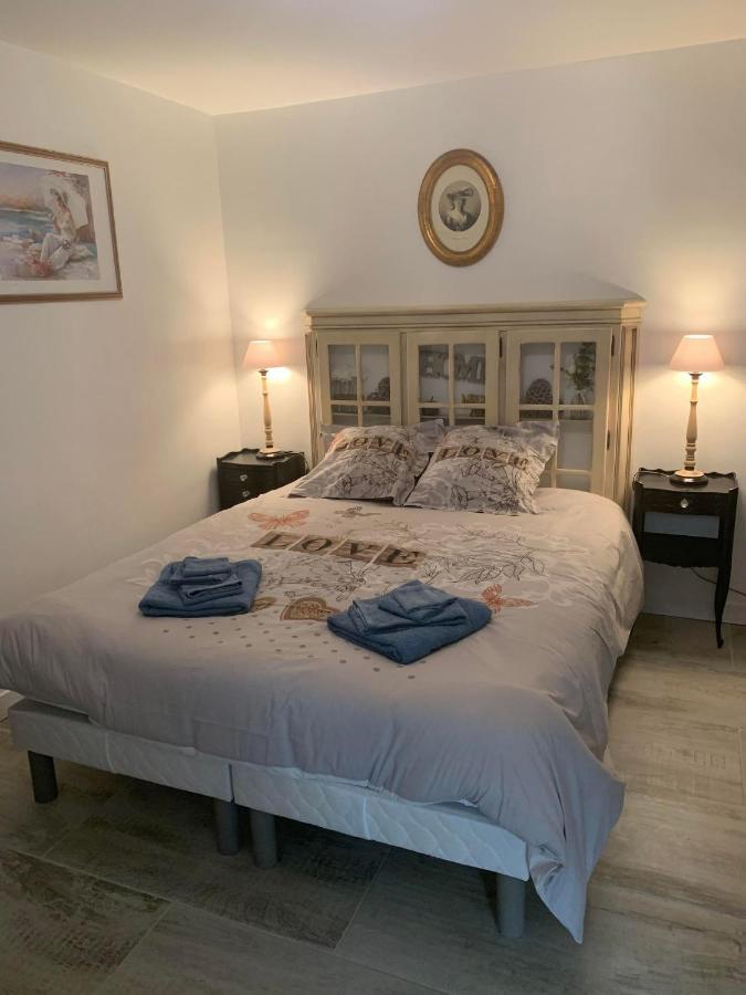 la villa des six ifs - Le mûrier Flayosc Extérieur photo
